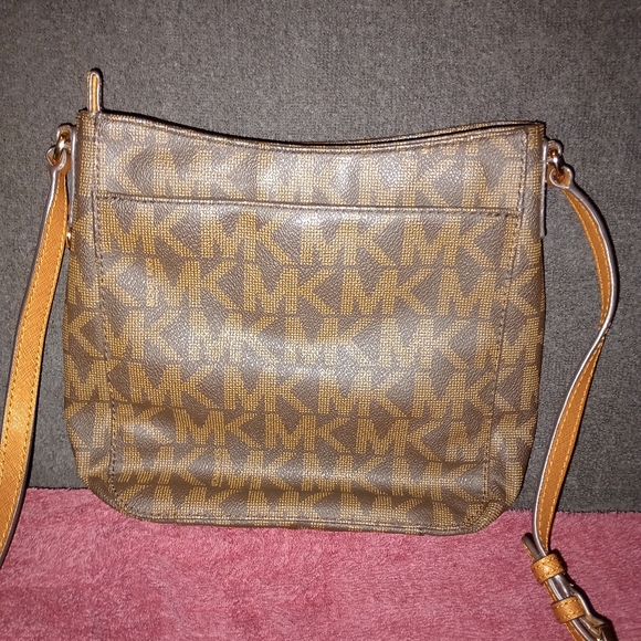 NWT Michael Kors Hamilton brown signature Traveler Messenger Bag - Picture 4 of 12